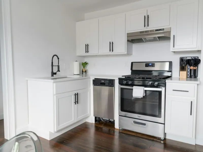 3 BHK Builder Floor in Rohini Sector 8 – apartment kitchen, representative image