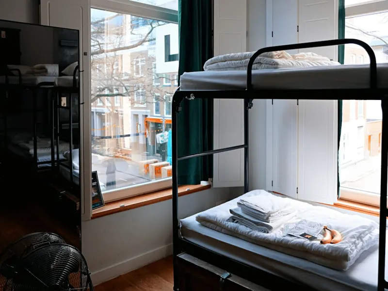 PG Accommodation for Working Professionals Sector 56 – pg / hostel room, representative image