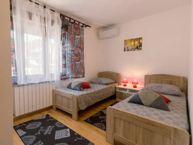 Paying guest room — PG in Delhi NCR